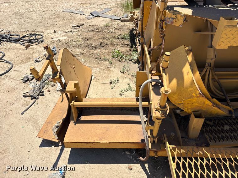 image for item EA7271 -2 Lee Boy L1000T paver