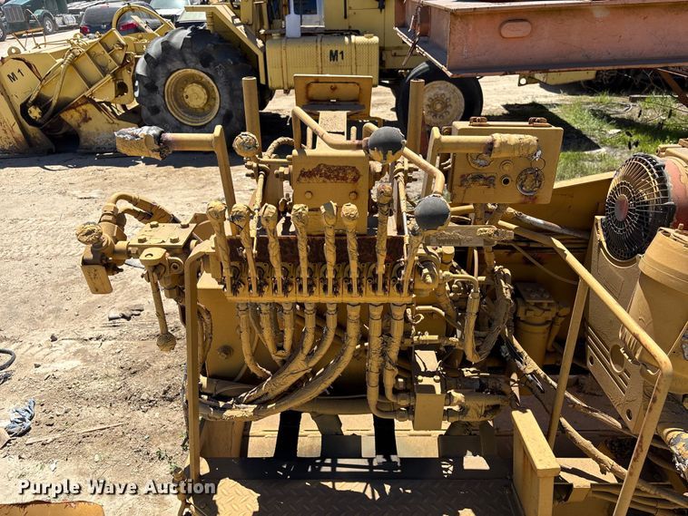 image for item EA7271 -2 Lee Boy L1000T paver