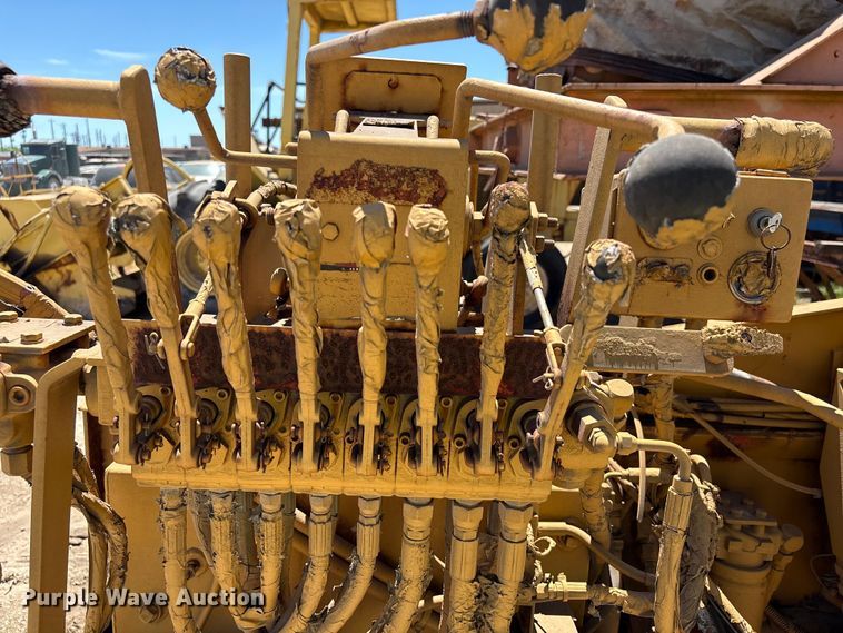 image for item EA7271 -2 Lee Boy L1000T paver