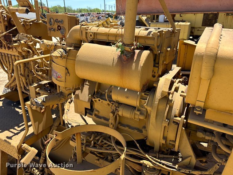 image for item EA7271 -2 Lee Boy L1000T paver