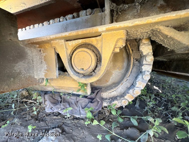 image for item EA7271 -2 Lee Boy L1000T paver