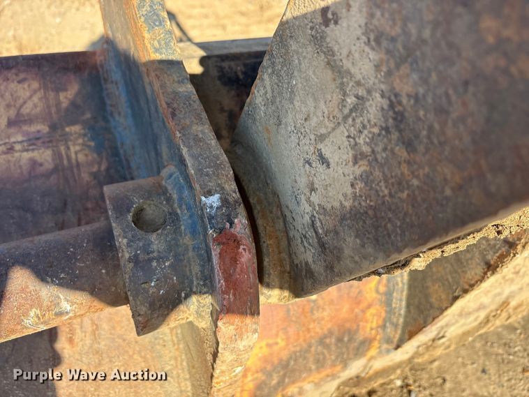 image for item EA7954 2005 Kobelco SK290LC long reach excavator