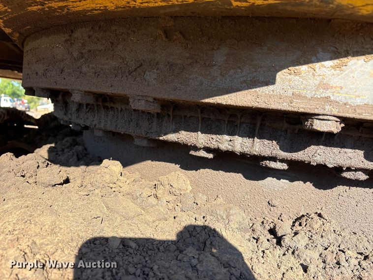 image for item EA7954 2005 Kobelco SK290LC long reach excavator