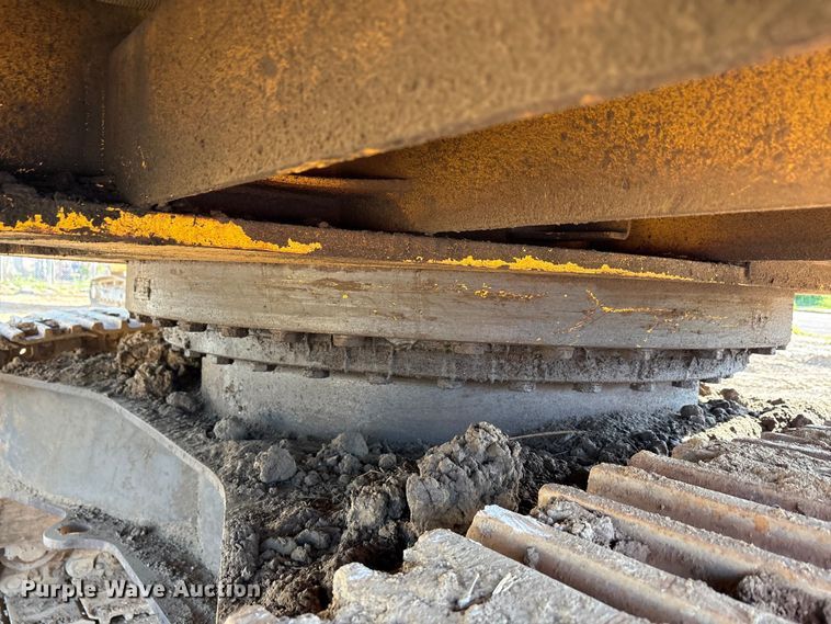 image for item EA7954 2005 Kobelco SK290LC long reach excavator