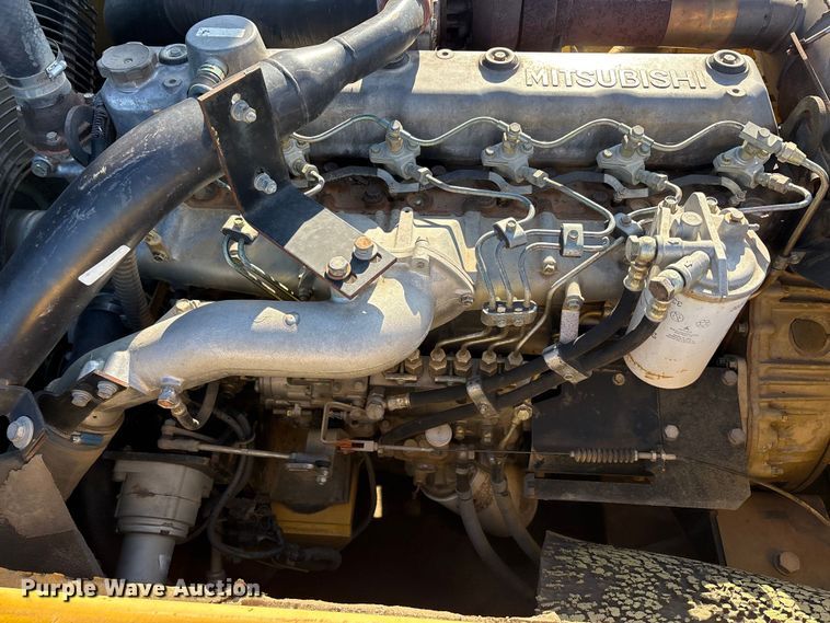 image for item EA7954 2005 Kobelco SK290LC long reach excavator