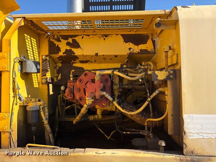 image for item EA7954 2005 Kobelco SK290LC long reach excavator