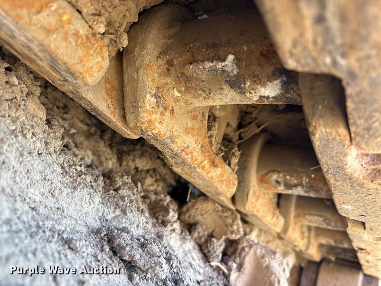 image for item EA7954 2005 Kobelco SK290LC long reach excavator