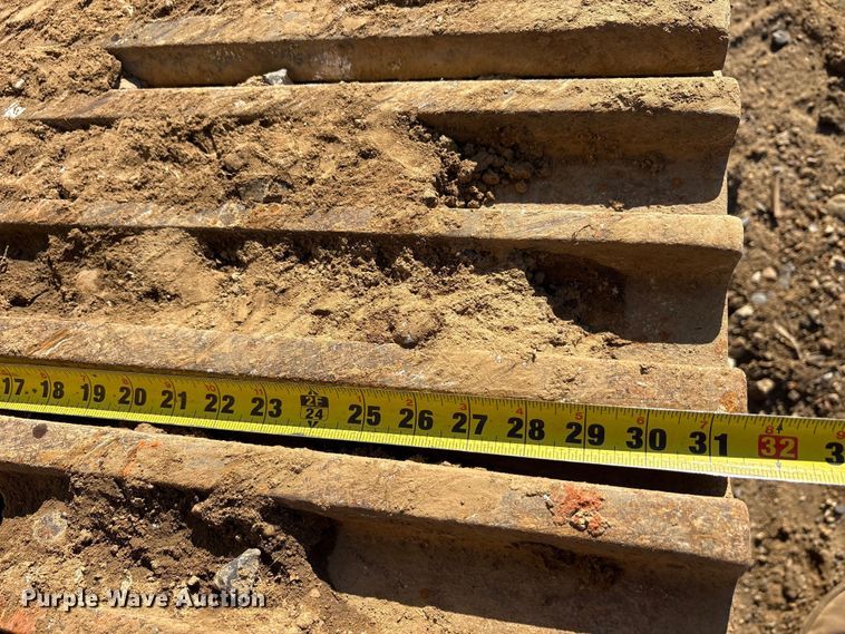 image for item EA7954 2005 Kobelco SK290LC long reach excavator