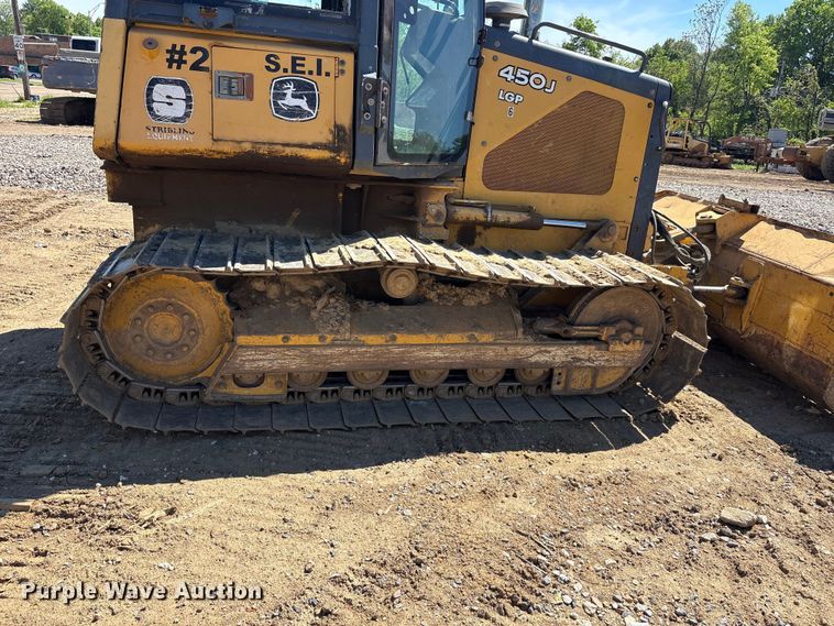 image for item EA7955 2007 John Deere 450J dozer