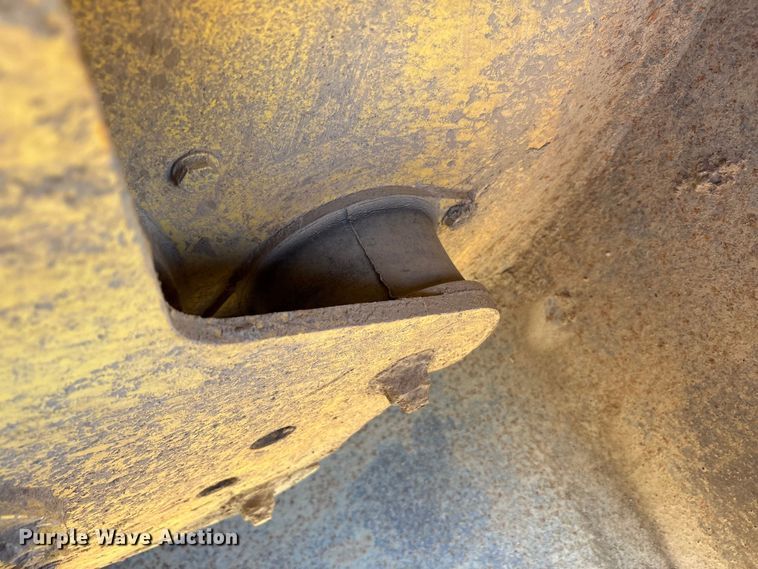 image for item EA7956 2006 Bomag BW177D-3 single drum vibratory roller