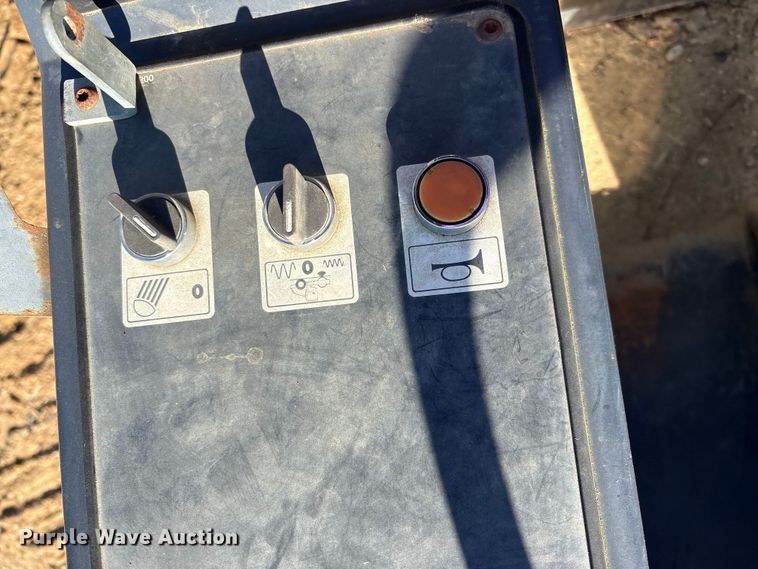 image for item EA7956 2006 Bomag BW177D-3 single drum vibratory roller