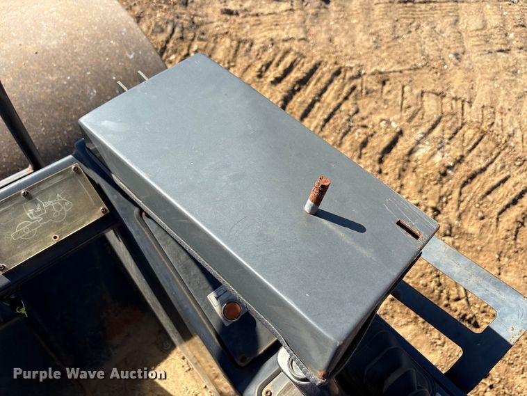 image for item EA7956 2006 Bomag BW177D-3 single drum vibratory roller