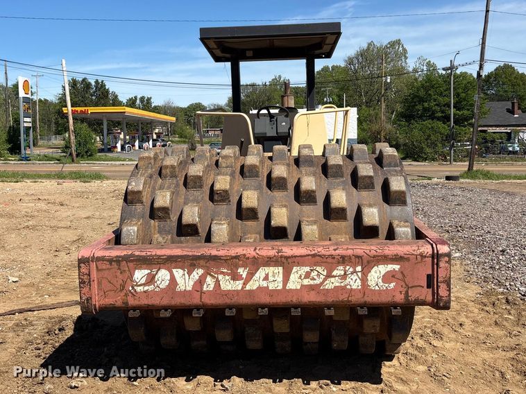 image for item EA7957 2005 Dynapak CA250PD single drum vibratory roller