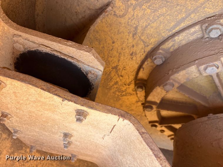 image for item EA7957 2005 Dynapak CA250PD single drum vibratory roller