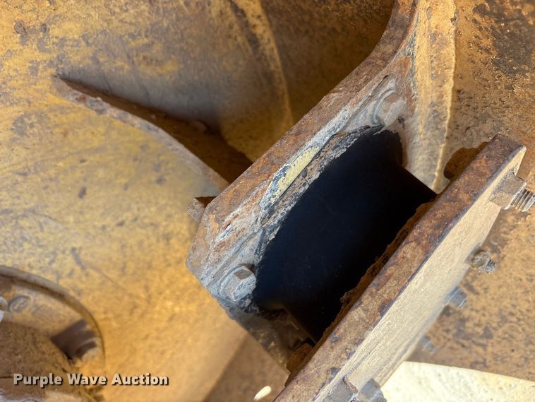 image for item EA7957 2005 Dynapak CA250PD single drum vibratory roller