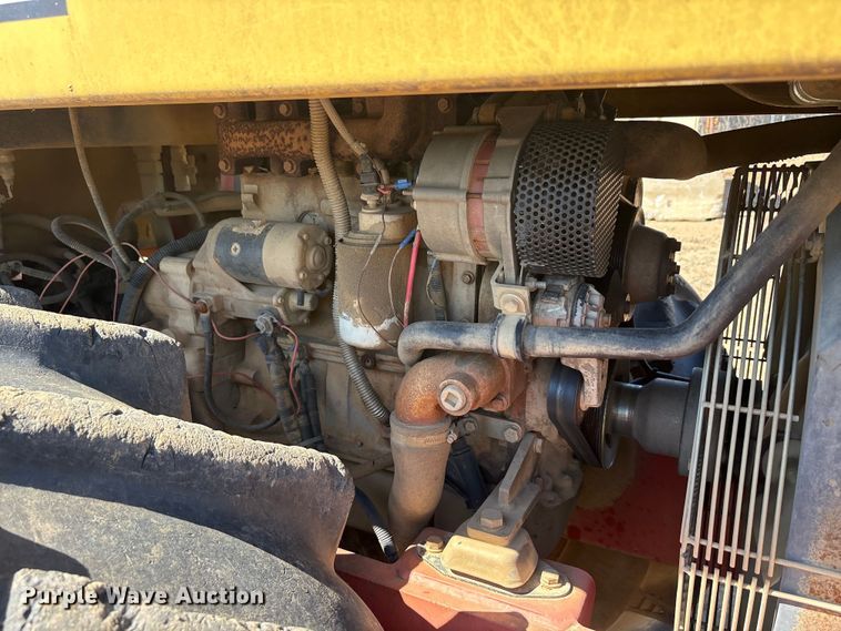 image for item EA7957 2005 Dynapak CA250PD single drum vibratory roller