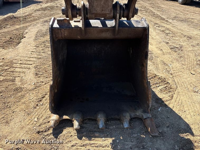 image for item EA7958 Link-Belt 210X2 excavator