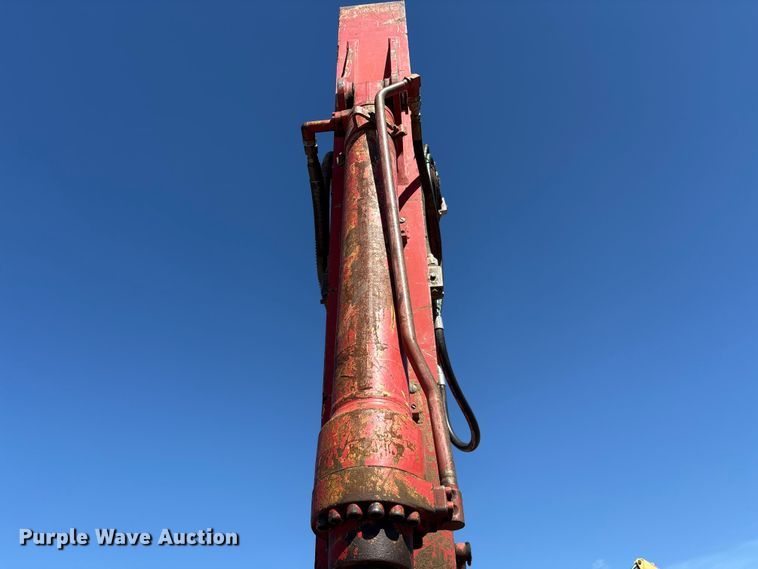 image for item EA7958 Link-Belt 210X2 excavator