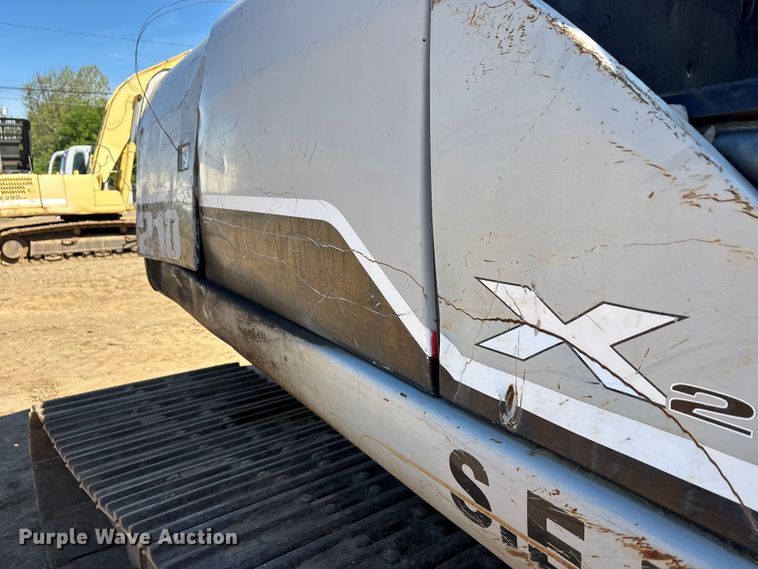 image for item EA7958 Link-Belt 210X2 excavator