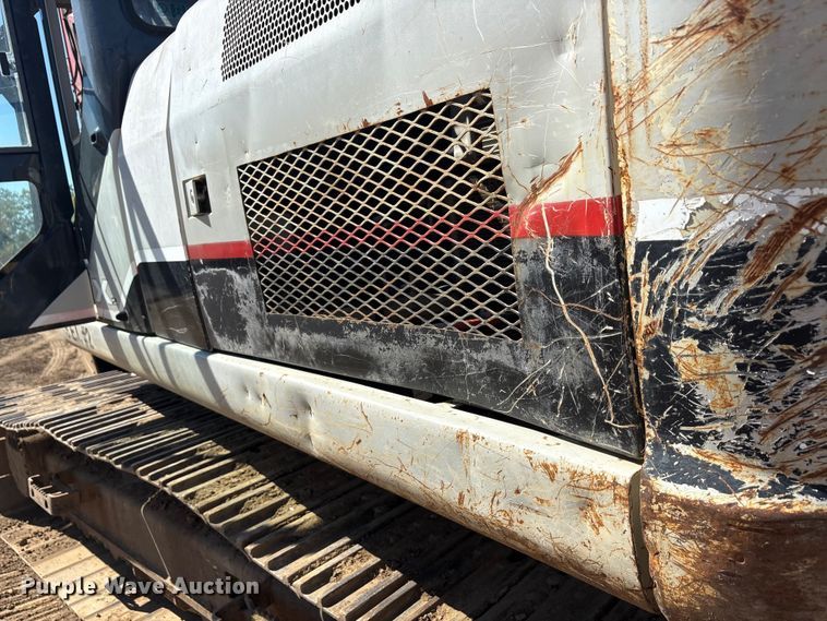 image for item EA7958 Link-Belt 210X2 excavator