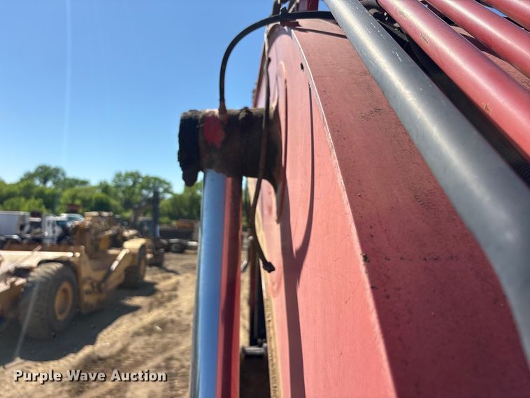 image for item EA7958 Link-Belt 210X2 excavator