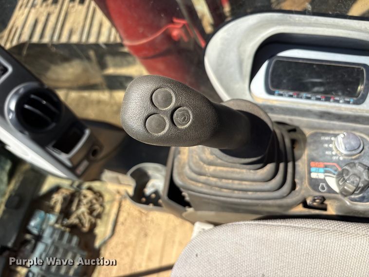 image for item EA7958 Link-Belt 210X2 excavator