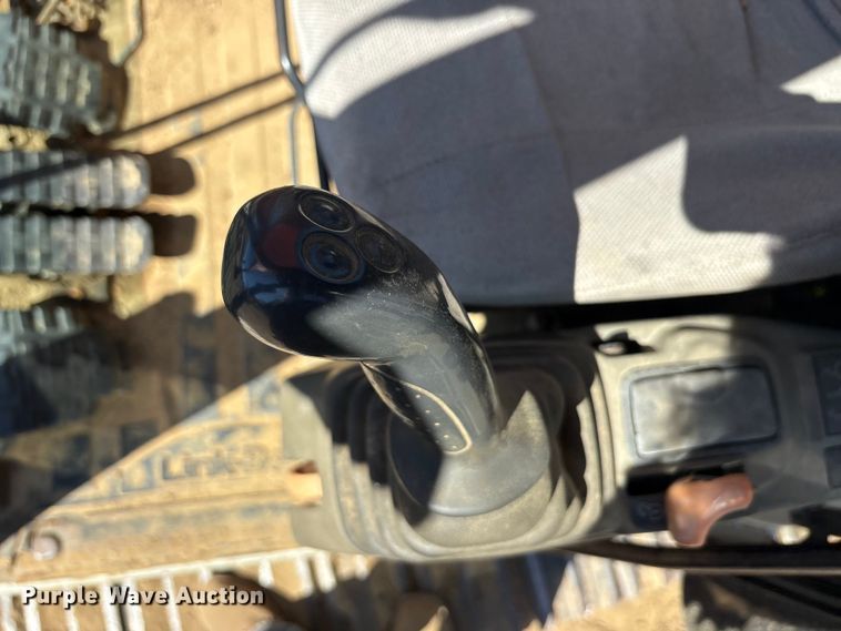 image for item EA7958 Link-Belt 210X2 excavator