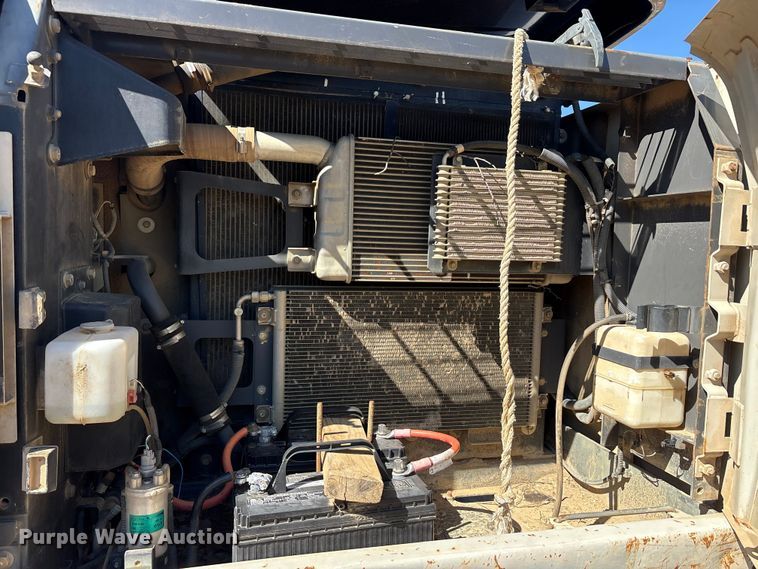 image for item EA7958 Link-Belt 210X2 excavator