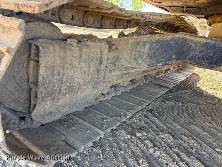 image for item EA7958 Link-Belt 210X2 excavator