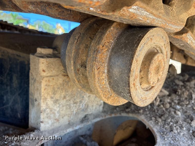 image for item EA7958 Link-Belt 210X2 excavator