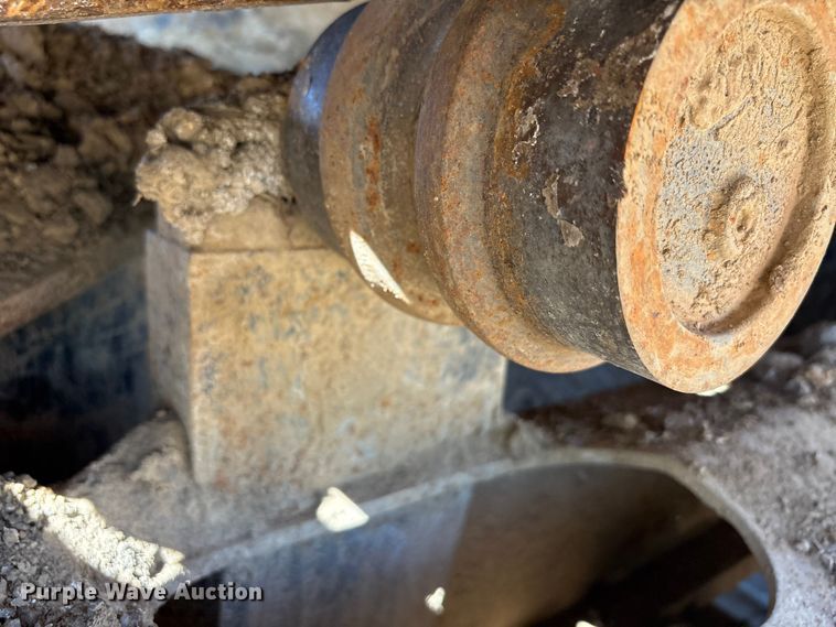 image for item EA7958 Link-Belt 210X2 excavator