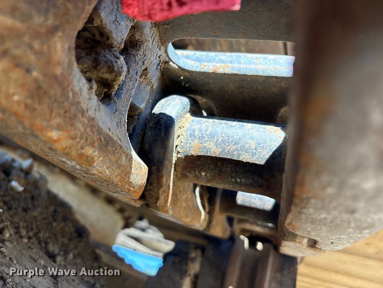 image for item EA7958 Link-Belt 210X2 excavator