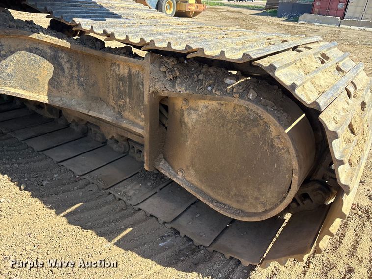 image for item EA7958 Link-Belt 210X2 excavator