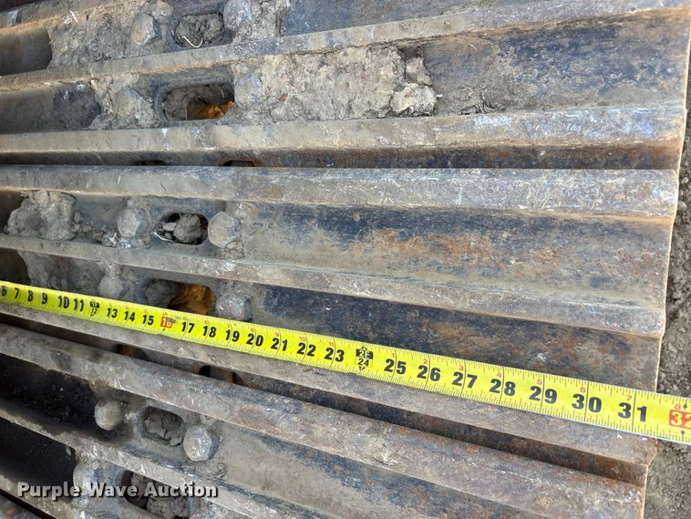 image for item EA7958 Link-Belt 210X2 excavator