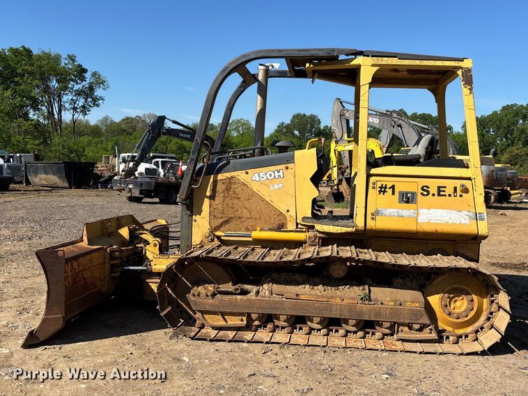 image for item EA7959 1999 John Deere 450H LGP dozer