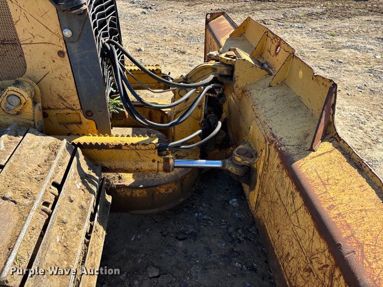 image for item EA7959 1999 John Deere 450H LGP dozer