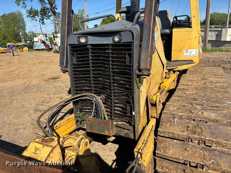 image for item EA7959 1999 John Deere 450H LGP dozer