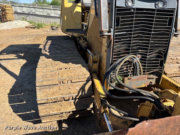 image for item EA7959 1999 John Deere 450H LGP dozer