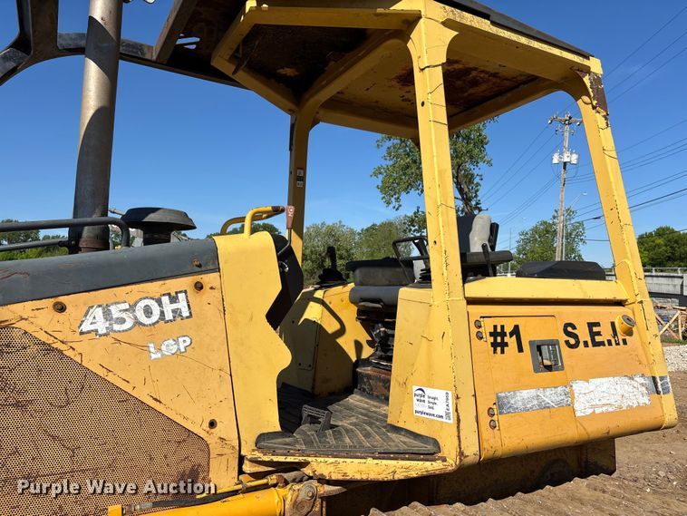image for item EA7959 1999 John Deere 450H LGP dozer