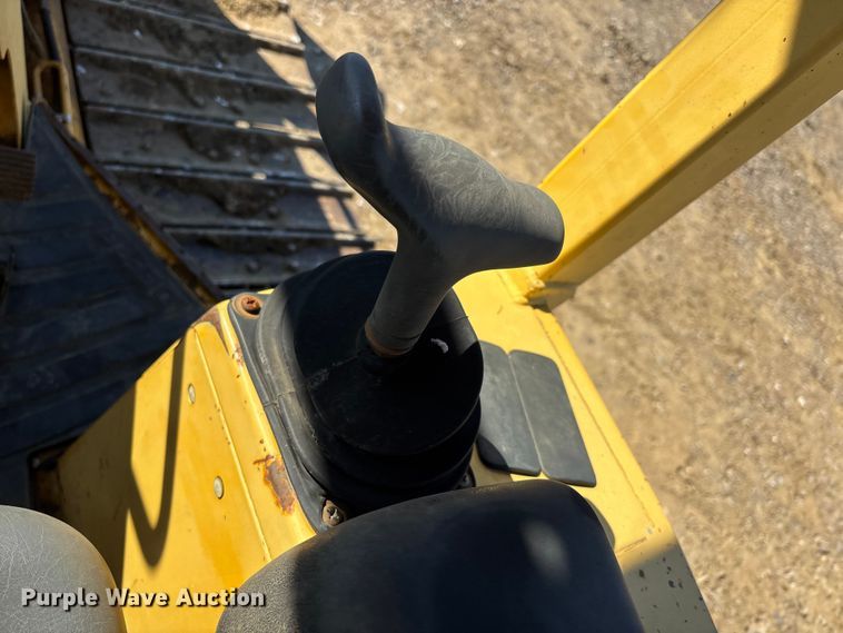 image for item EA7959 1999 John Deere 450H LGP dozer