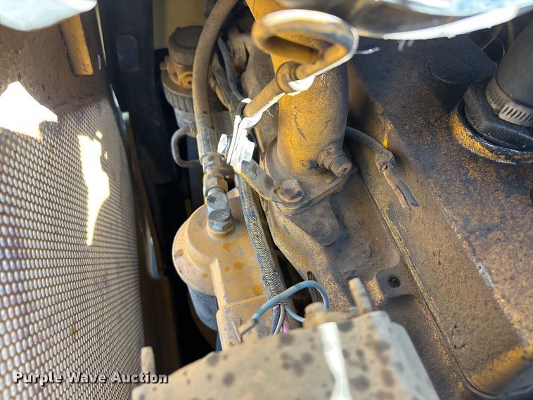 image for item EA7959 1999 John Deere 450H LGP dozer