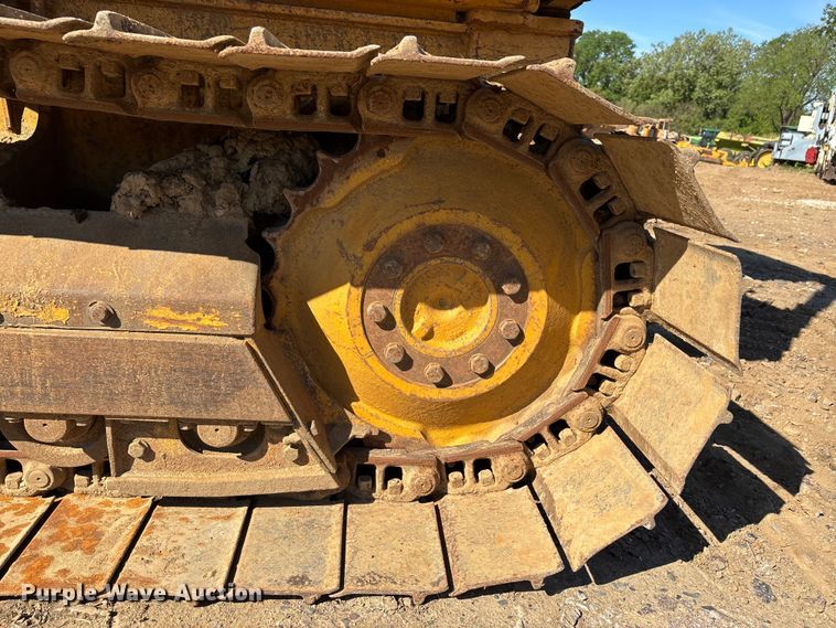 image for item EA7959 1999 John Deere 450H LGP dozer