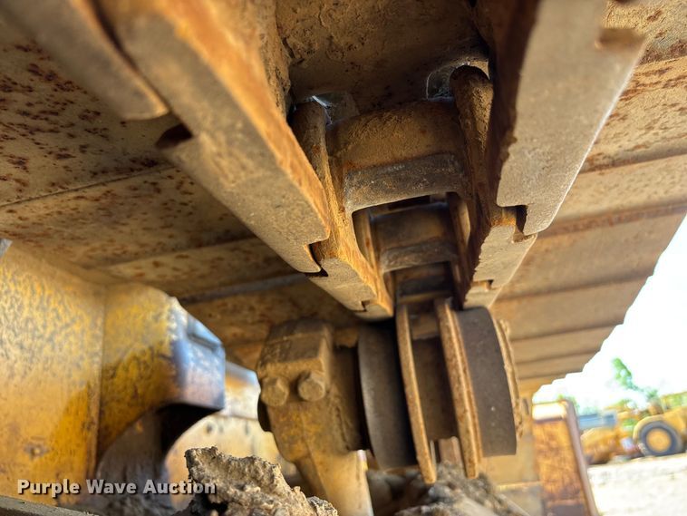 image for item EA7959 1999 John Deere 450H LGP dozer