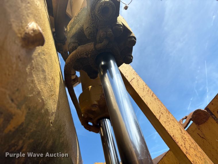 image for item EA7960 1991 Caterpillar 621E conventional scraper 