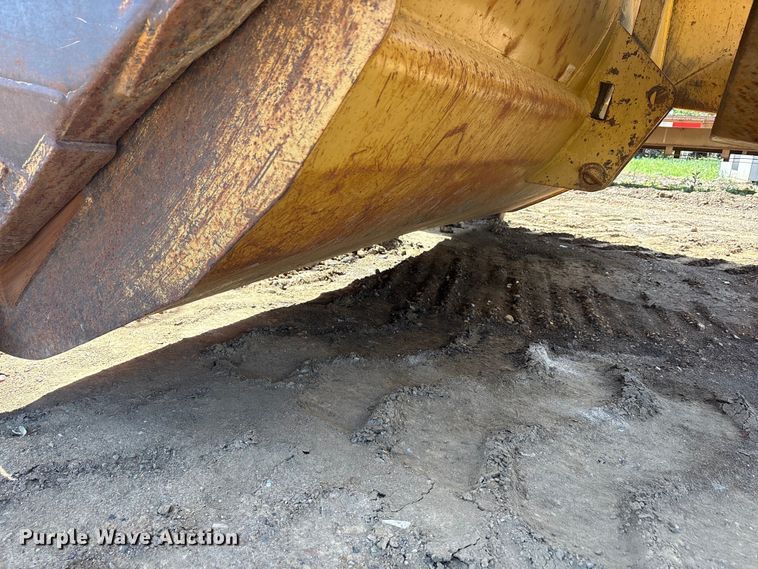 image for item EA7960 1991 Caterpillar 621E conventional scraper 