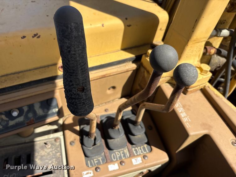 image for item EA7960 1991 Caterpillar 621E conventional scraper 