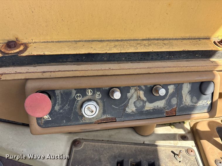 image for item EA7960 1991 Caterpillar 621E conventional scraper 