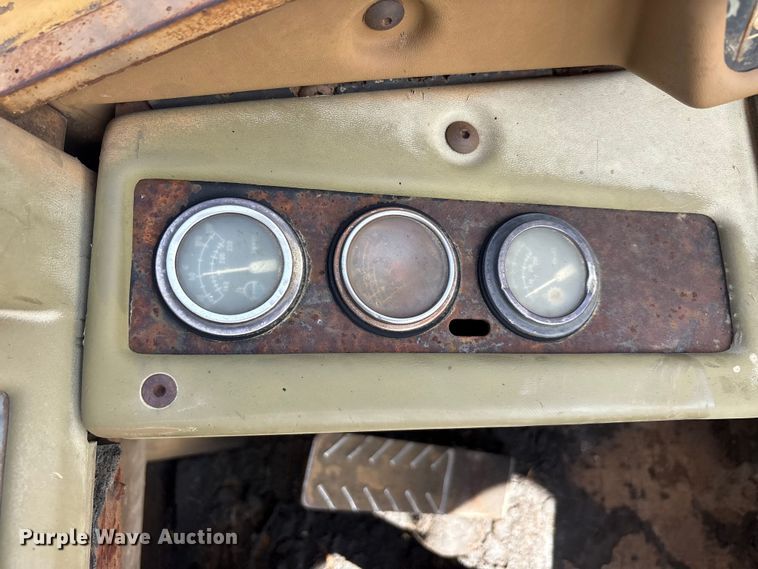 image for item EA7960 1991 Caterpillar 621E conventional scraper 