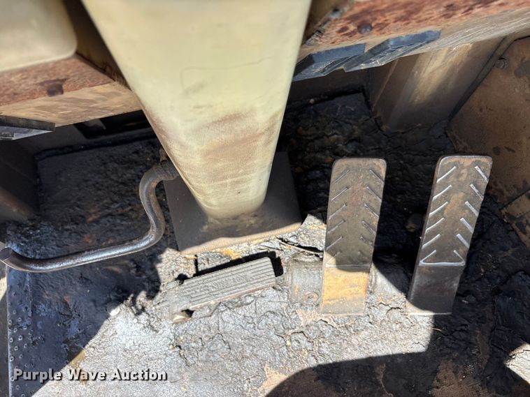 image for item EA7960 1991 Caterpillar 621E conventional scraper 