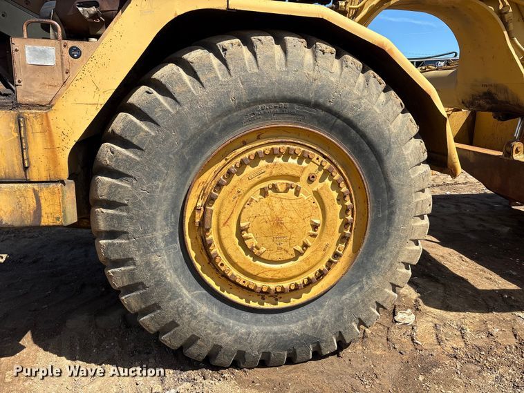 image for item EA7960 1991 Caterpillar 621E conventional scraper 